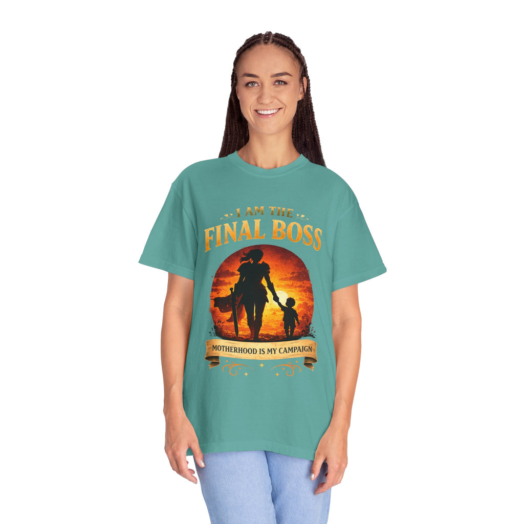 T‑Shirt — "I Am The Final Boss: Motherhood Is My Campaign" Graphic Tee