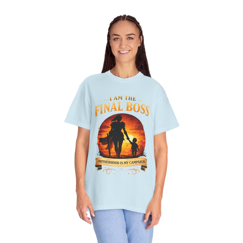 T‑Shirt — "I Am The Final Boss: Motherhood Is My Campaign" Graphic Tee
