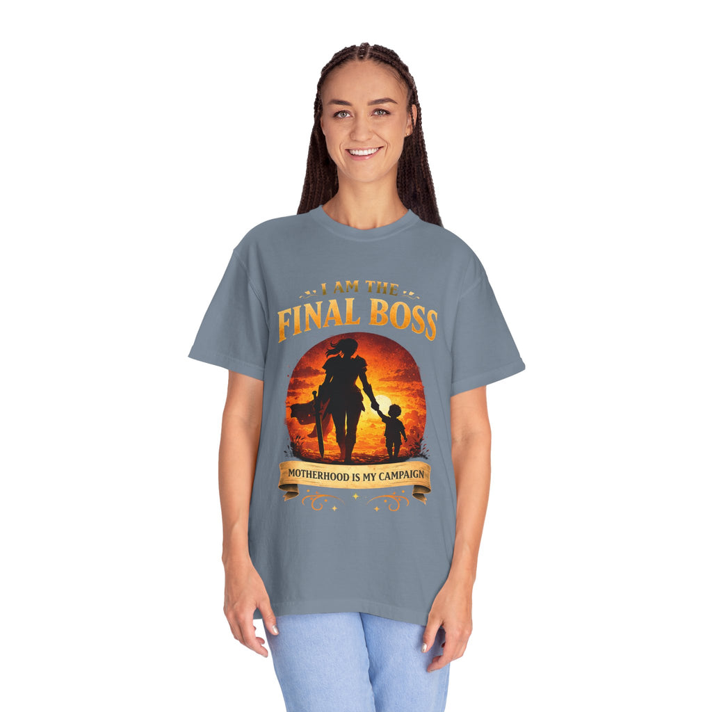 T‑Shirt — "I Am The Final Boss: Motherhood Is My Campaign" Graphic Tee